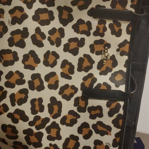 Coach - Picture 2 of 2